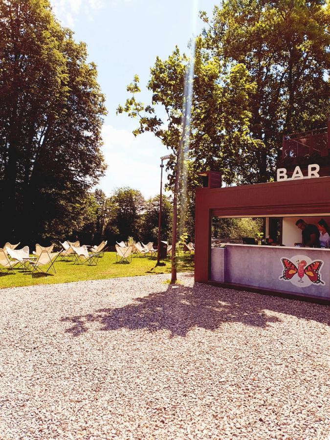 Magnolia House By The River Xl Vakantiehuis Metlika