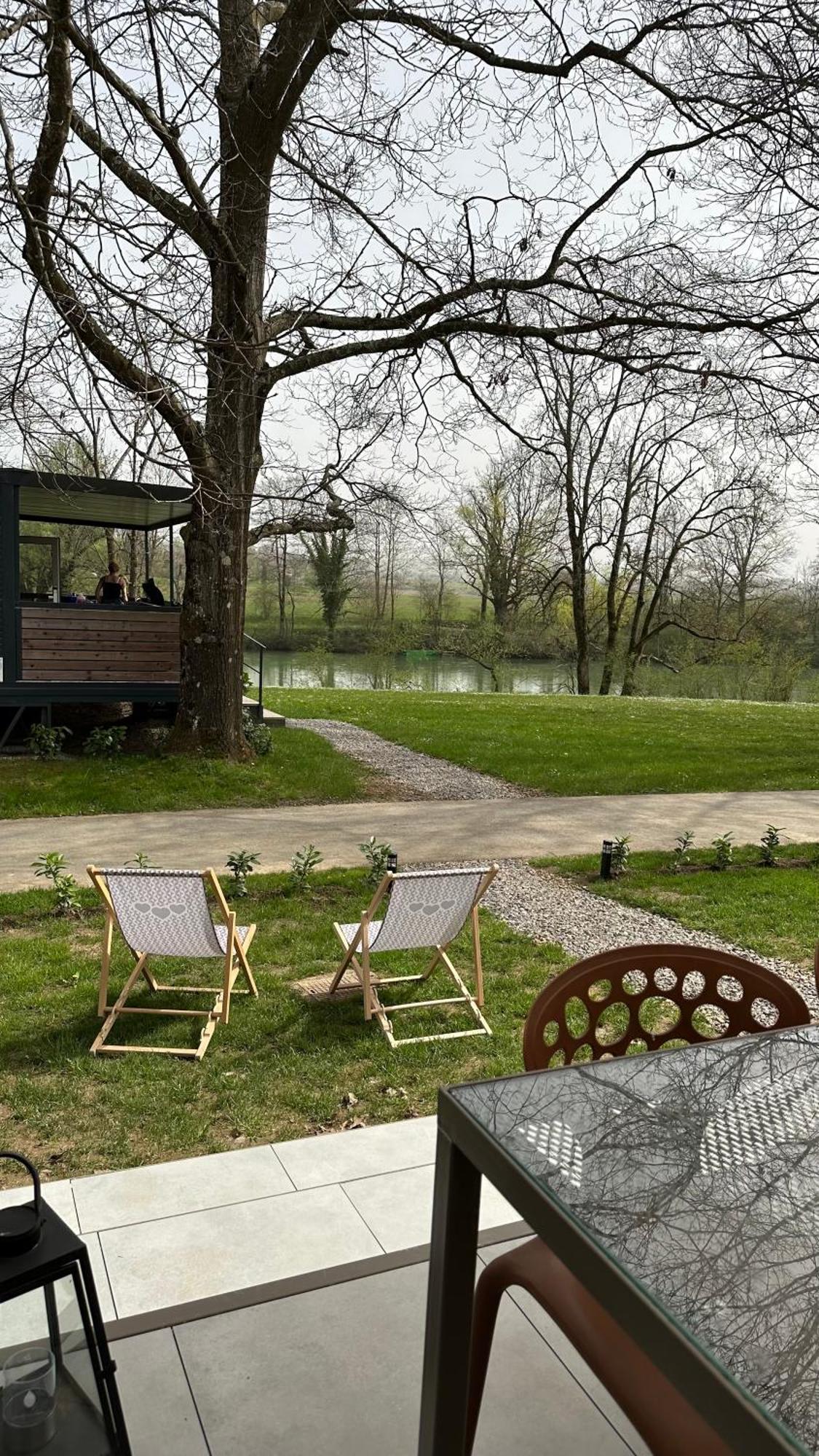 Magnolia House By The River Xl * Metlika